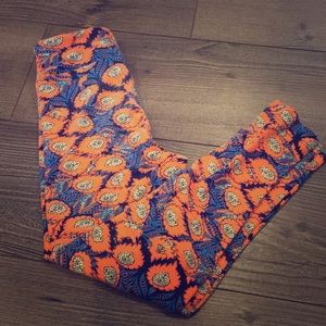 Floral print lularoe!